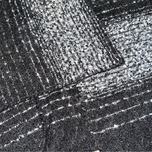 Woolrich One Size black and gray shawl - Picture 7 of 8